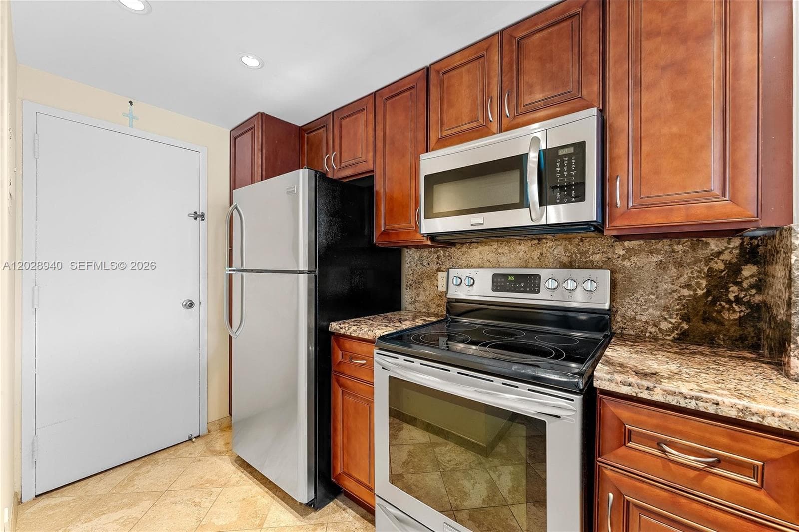 Hemispheres Condo · #3L in Hallandale Beach - Photo 6