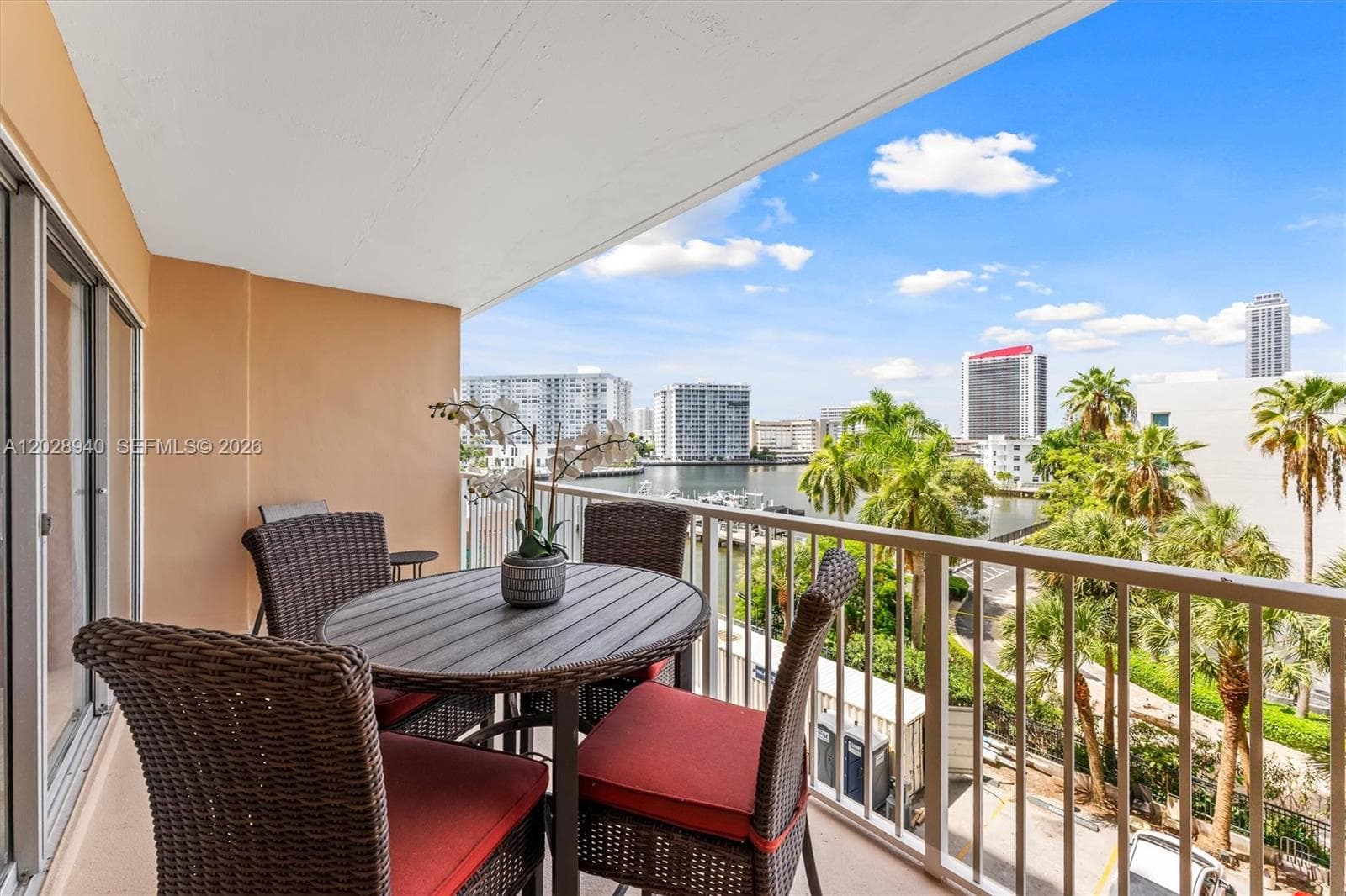 Hemispheres Condo · #3L in Hallandale Beach - Photo 16