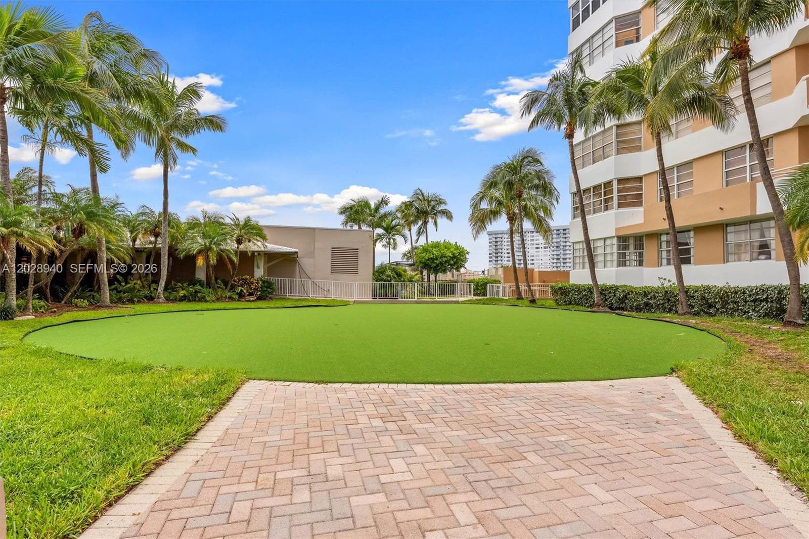 Hemispheres Condo · #3L in Hallandale Beach - Photo 19