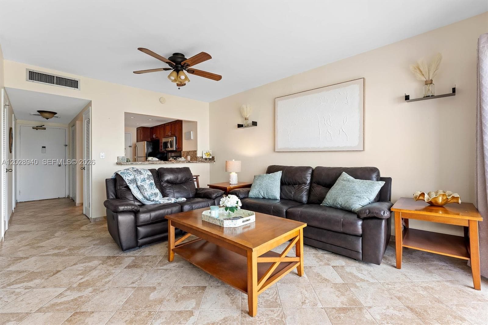 Hemispheres Condo · #3L in Hallandale Beach - Photo 8