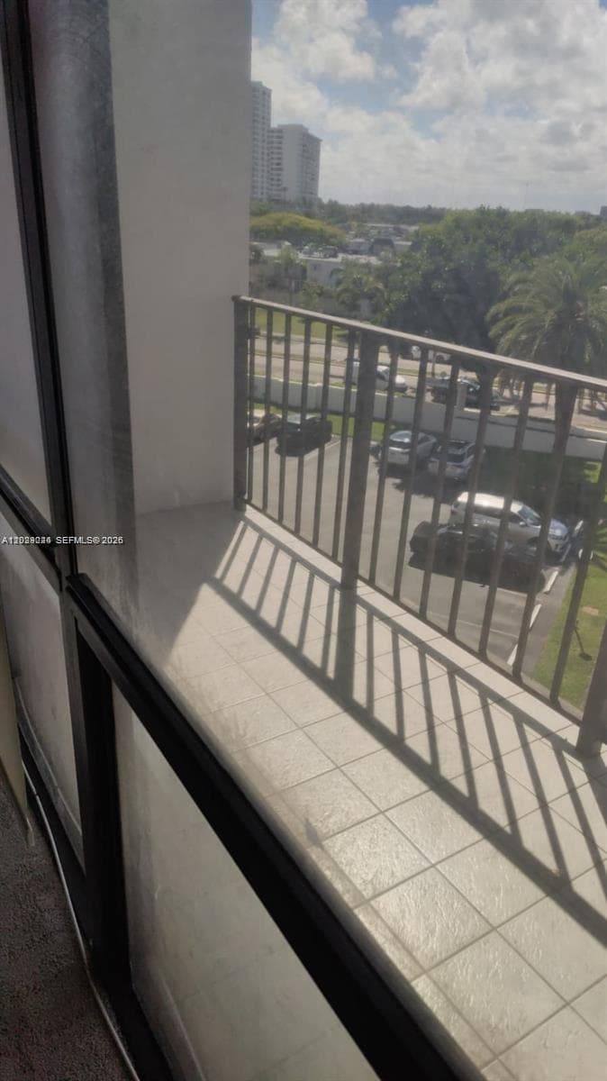 OCEANVIEW PARK CONDO · #527 in Hallandale Beach - Photo 12