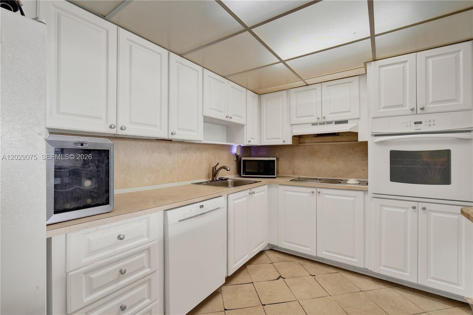 OCEANVIEW BUILDING A · #1419 in Sunny Isles Beach - Photo 19