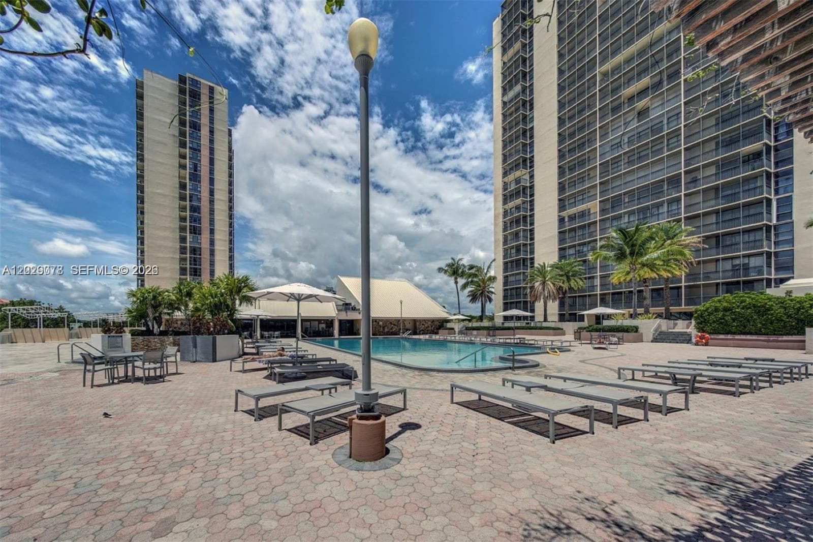 CORONADO CONDO TOWER I · #1433 in Aventura - Photo 26
