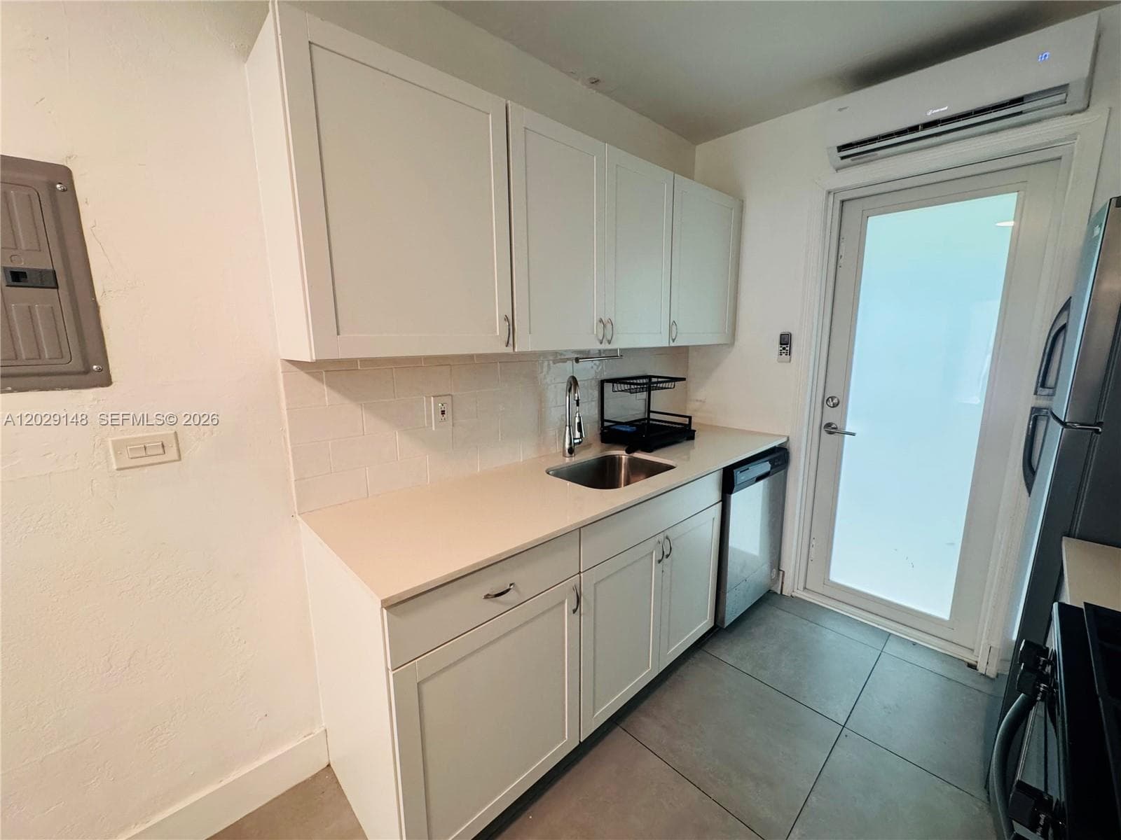 GOLDEN DREAMS CONDOMINIUM · #10 in Miami Beach - Photo 5
