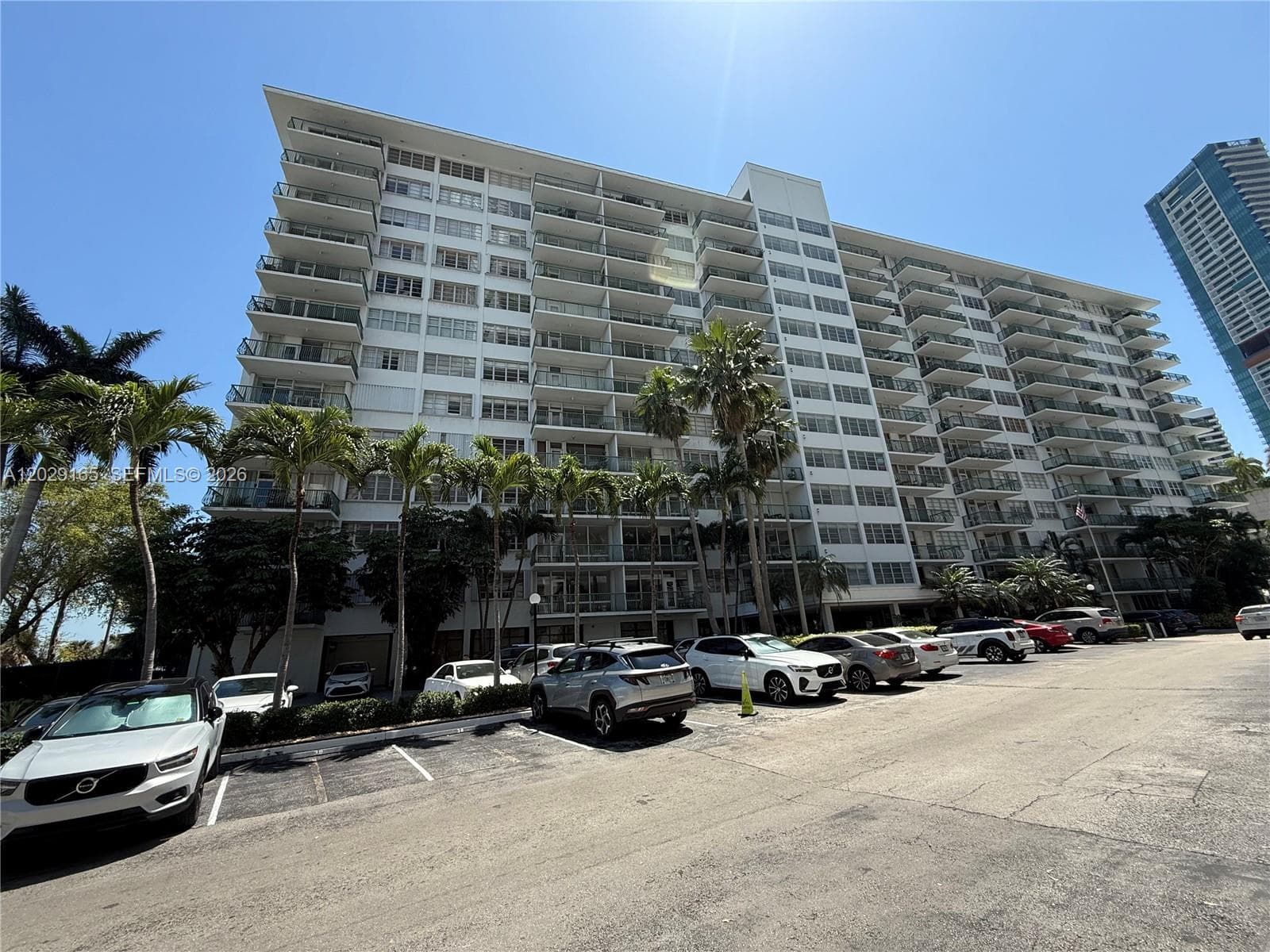 BRICKELL BAY TOWER CONDO · #213 in Miami - Photo 1