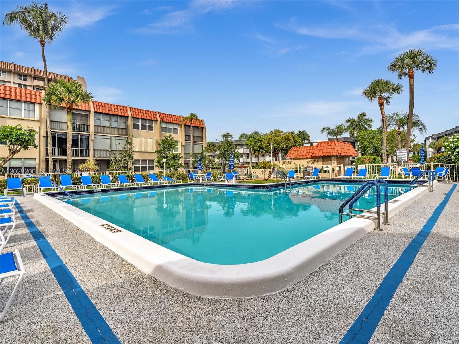 Island Club · #C107 in Pompano Beach - Photo 17