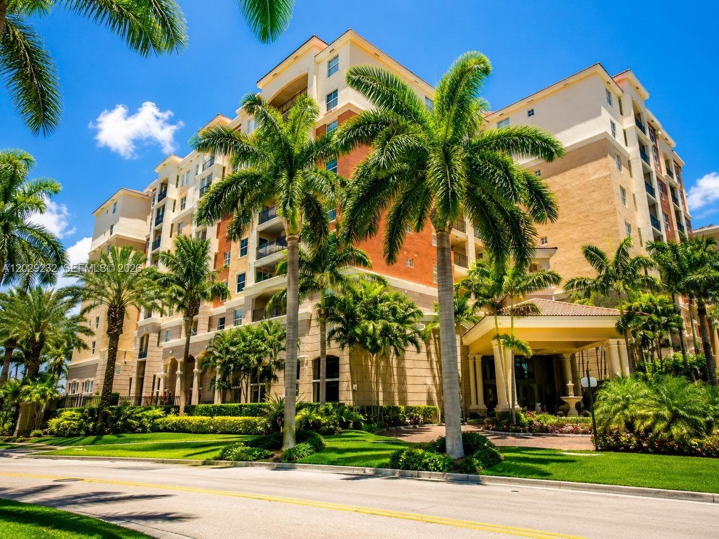 Porto Bellagio · #1605 in Sunny Isles Beach - Photo 27