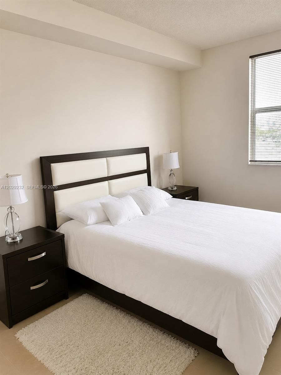 Porto Bellagio · #1605 in Sunny Isles Beach - Photo 13