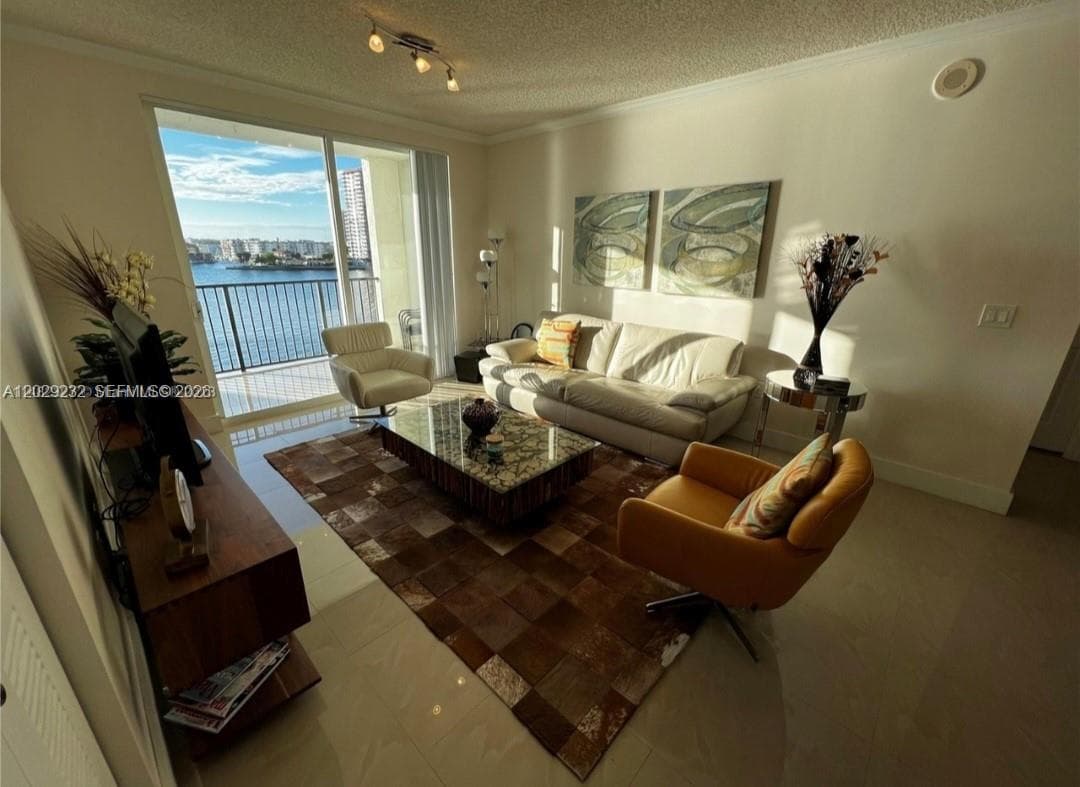 Porto Bellagio · #1605 in Sunny Isles Beach - Photo 9
