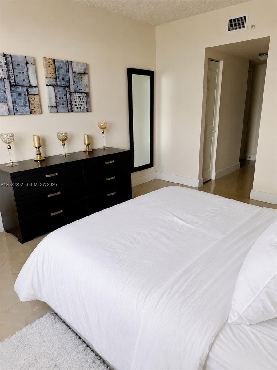 Porto Bellagio · #1605 in Sunny Isles Beach - Photo 14