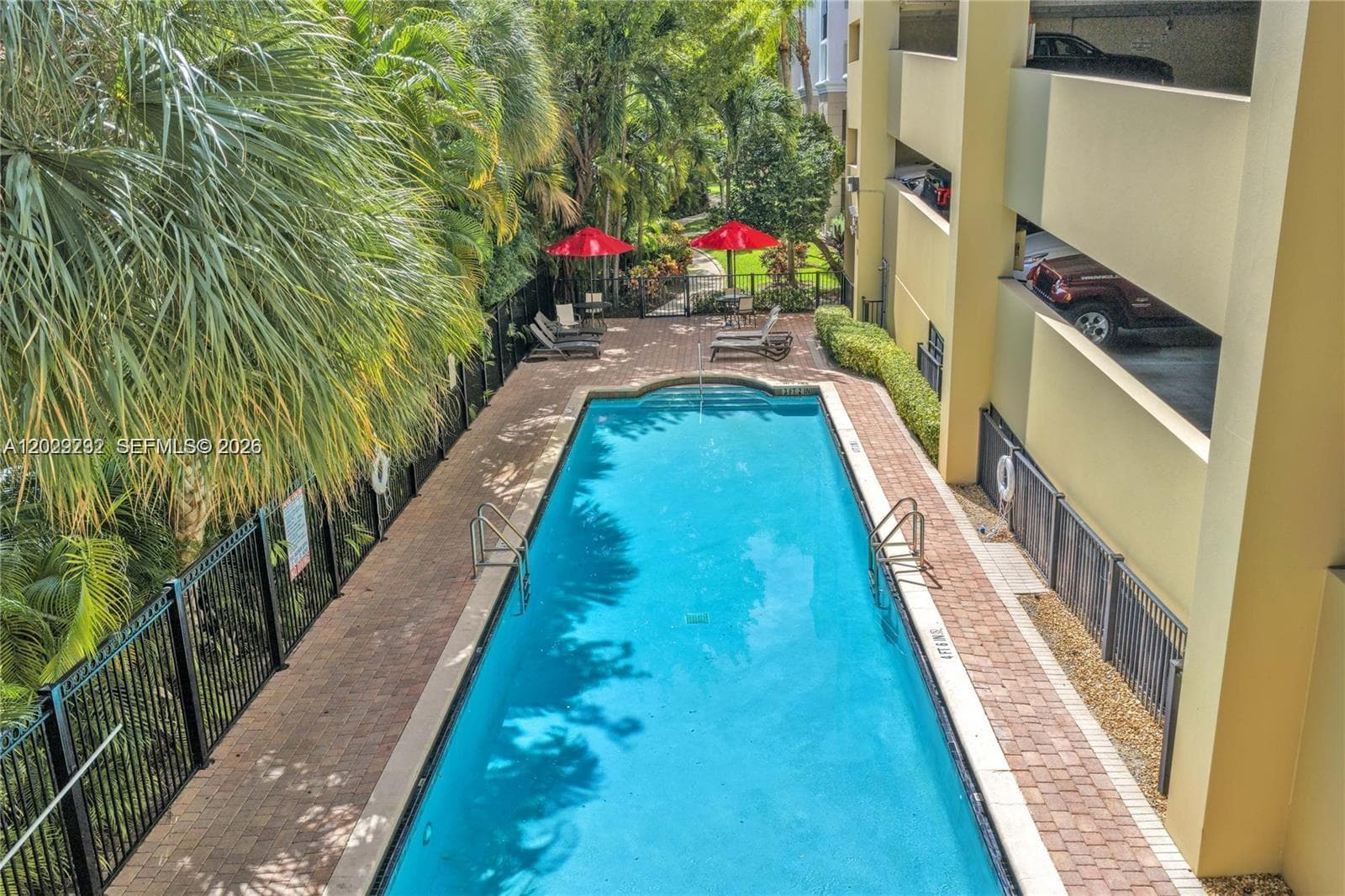 Porto Bellagio · #1605 in Sunny Isles Beach - Photo 37