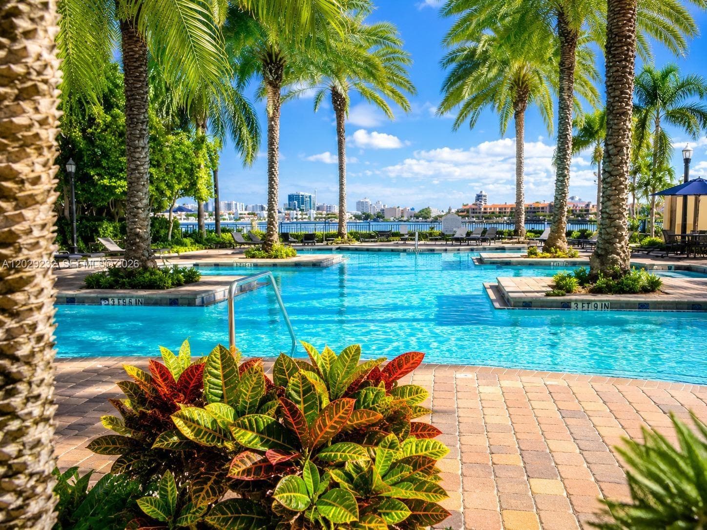 Porto Bellagio · #1605 in Sunny Isles Beach - Photo 40