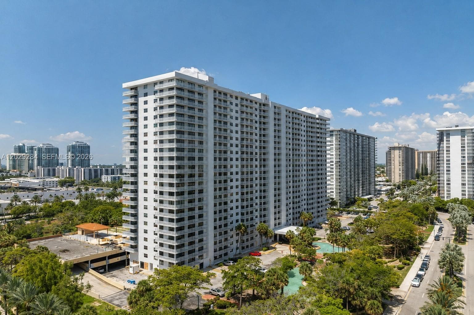 WINSTON TOWERS 600 CONDO · #515 in Sunny Isles Beach - Photo 1