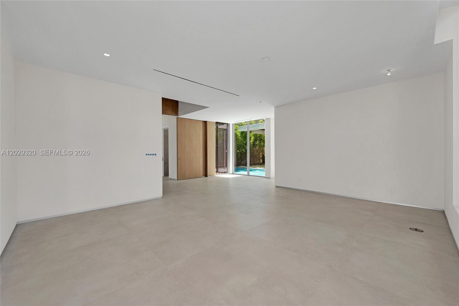 2100 S Miami Ave photo 14