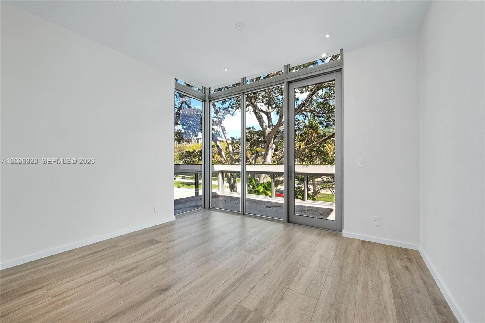 2100 S Miami Ave photo 48