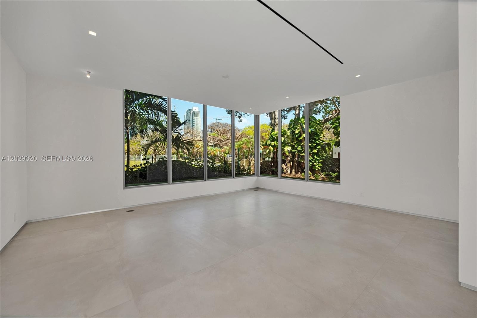 2100 S Miami Ave photo 11