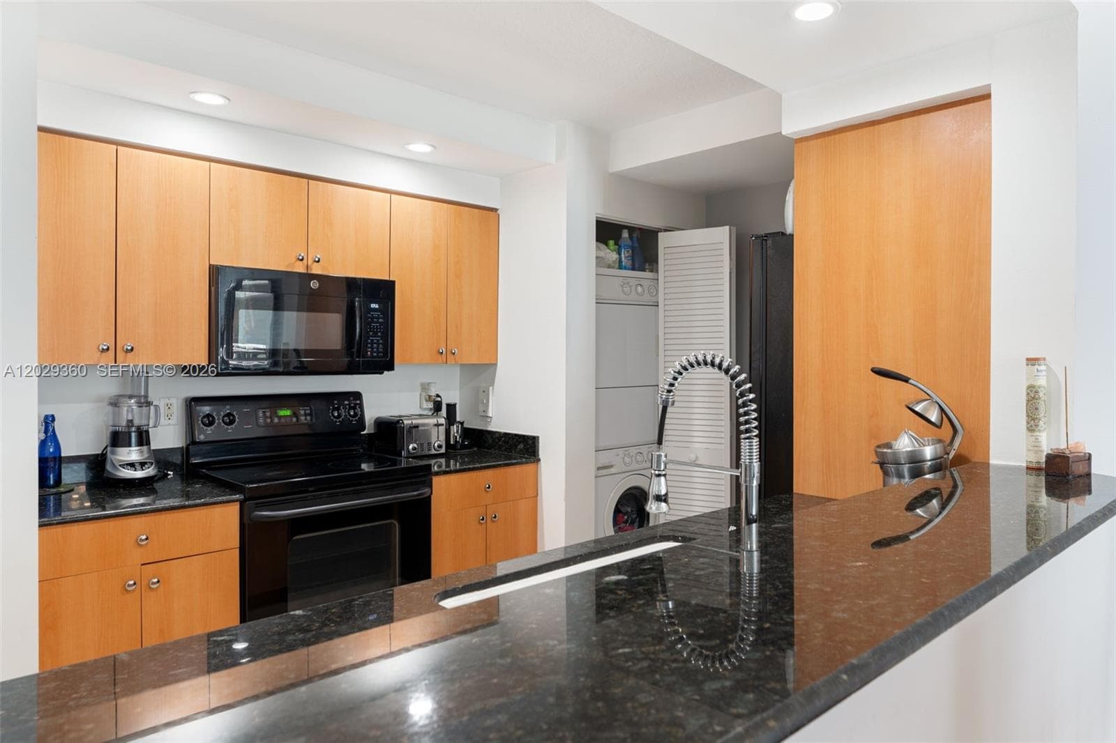THE COLLINS CONDO · #607 in Miami Beach - Photo 6