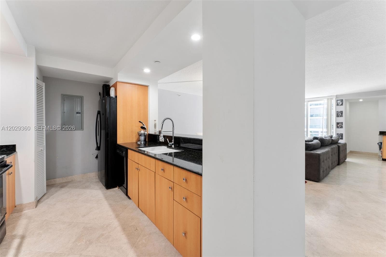 THE COLLINS CONDO · #607 in Miami Beach - Photo 3