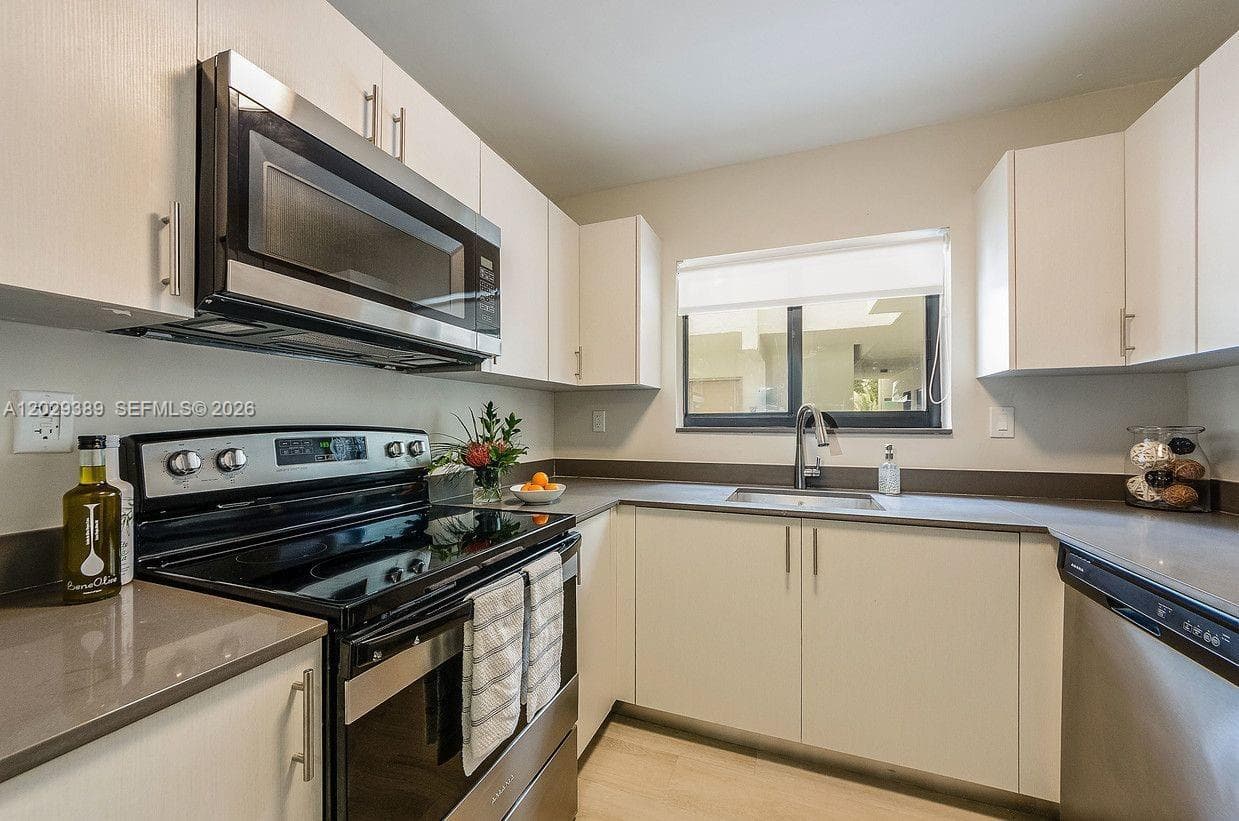 ORDUNA COURT CONDO · #106 in Coral Gables - Photo 6