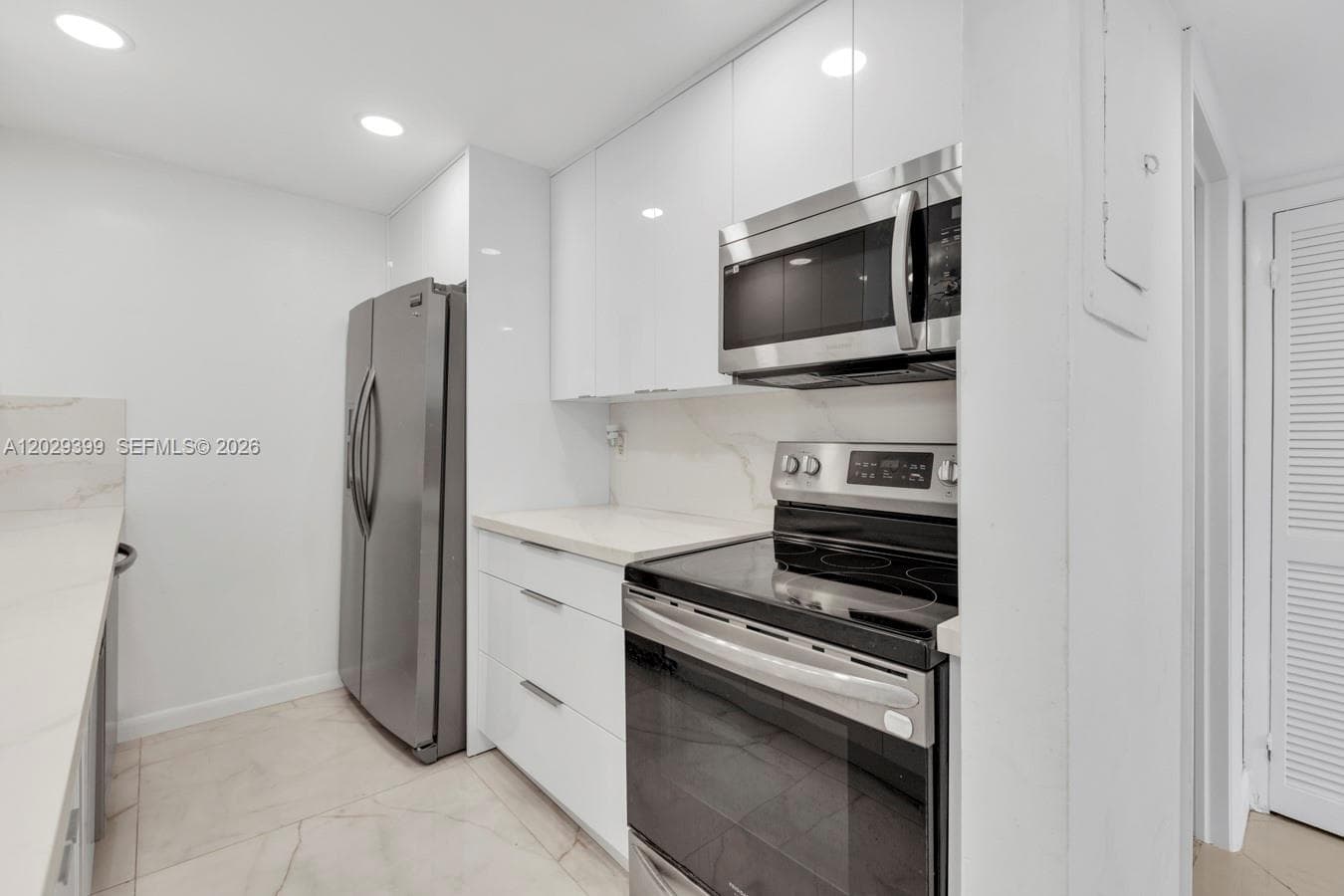 EASTERN PARKVIEW CONDO · #202 in North Miami Beach - Photo 6