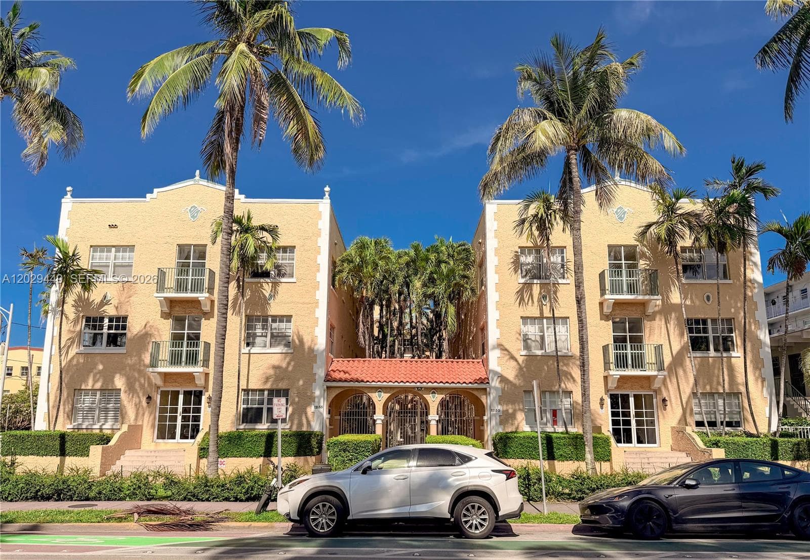 THE ROOSEVELT CONDO · #117 in Miami Beach - Photo 14