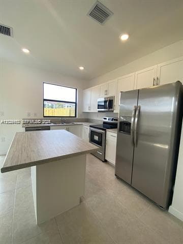 593 NE 208th Ter photo 17