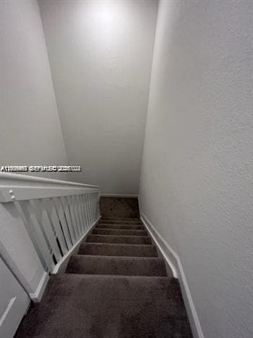 327 NE 208th Ter photo 23