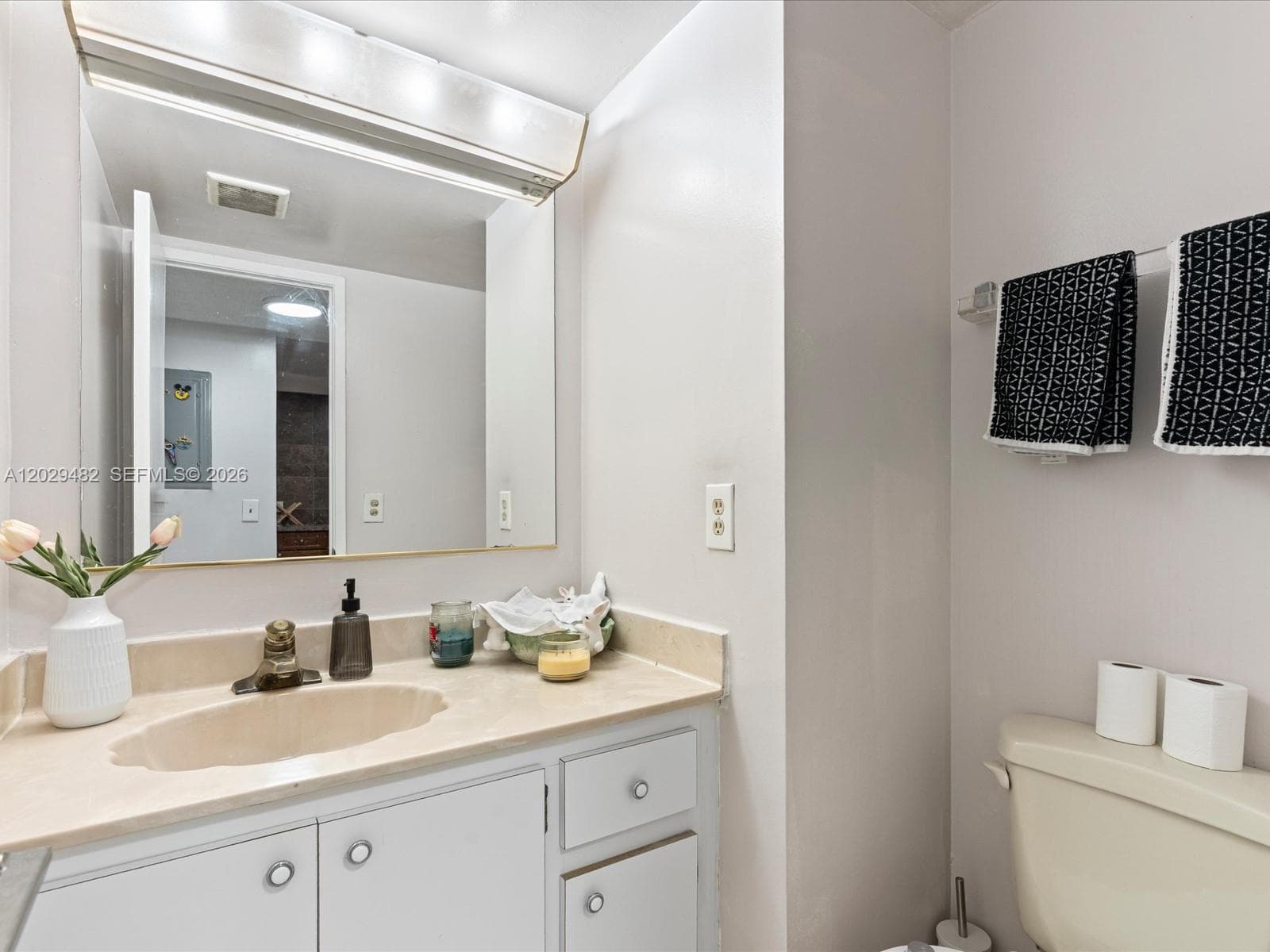 ADMIRALS PORT CONDO WEST · #1805W in Aventura - Photo 12