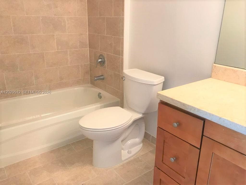 BRICKELL VIEW WEST CONDO · #509 in Miami - Photo 11