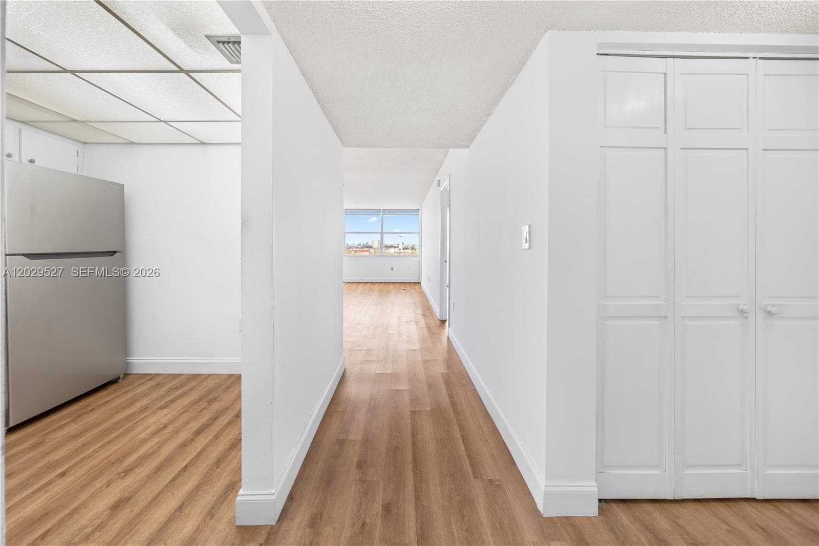 WILSHIRE CONDO · #512E in Miami - Photo 6