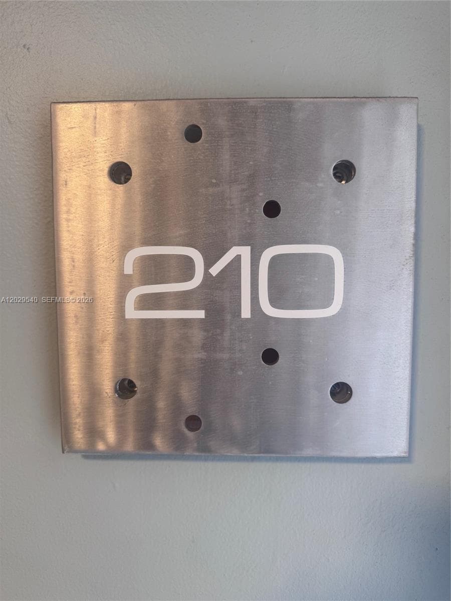The Skylark · #210 in Miami Beach - Photo 2