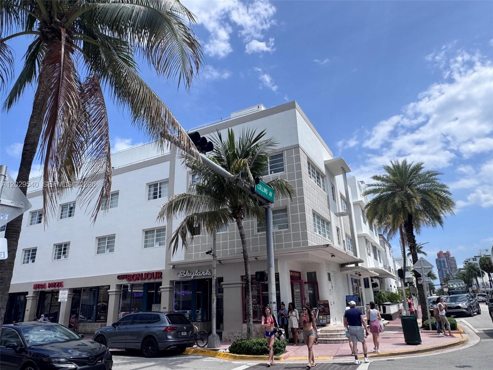 The Skylark · #210 in Miami Beach - Photo 1
