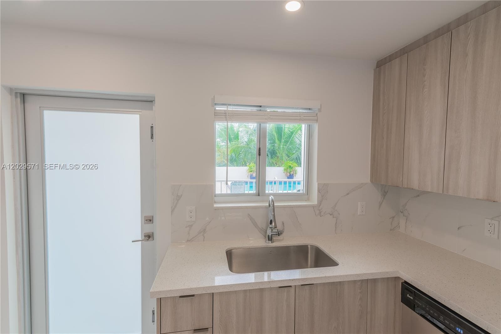 ENCLAVE SHORES CONDO · #6 in North Miami Beach - Photo 7