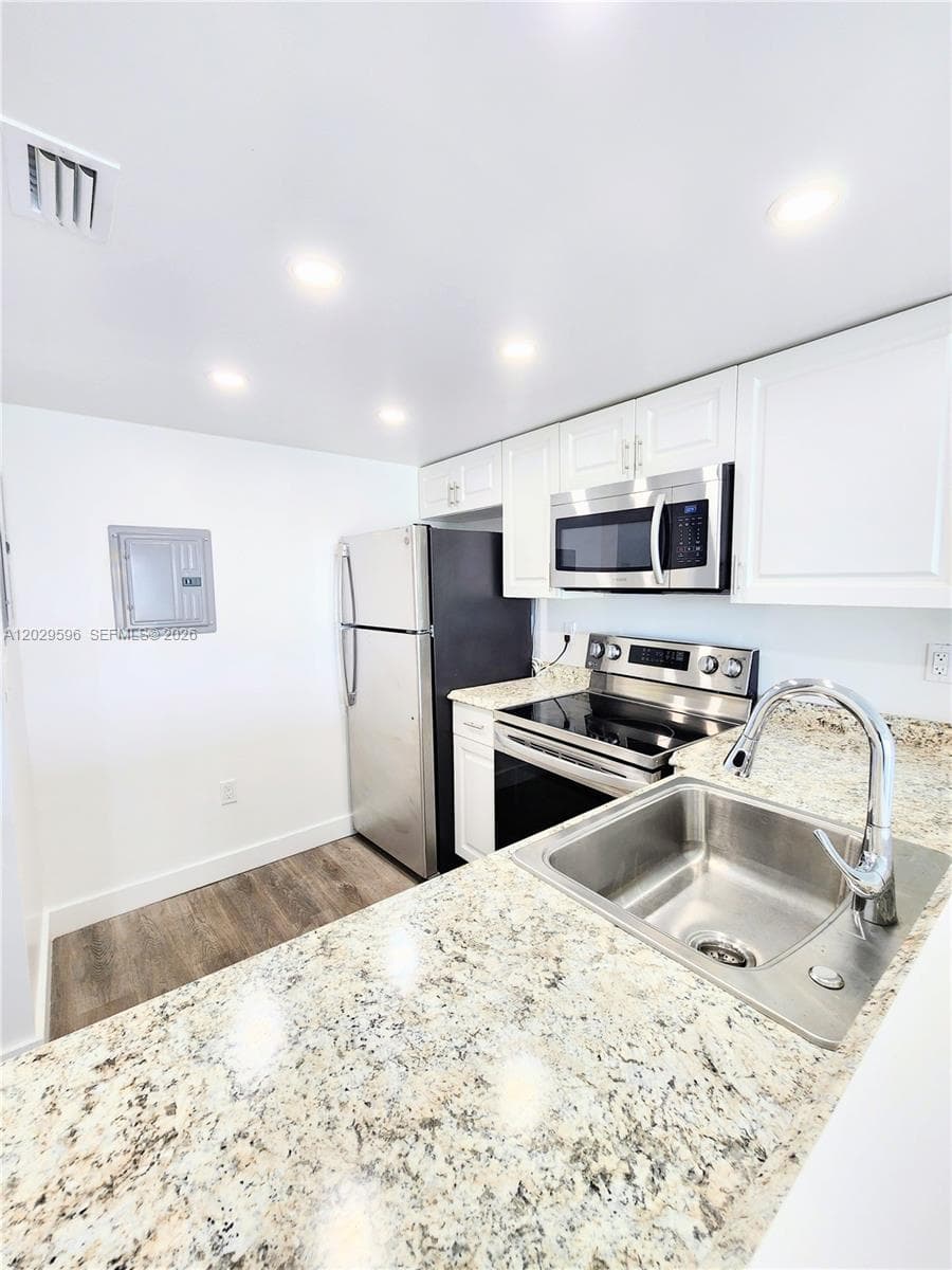 TALL TREES CONDO · #610 in North Miami Beach - Photo 5