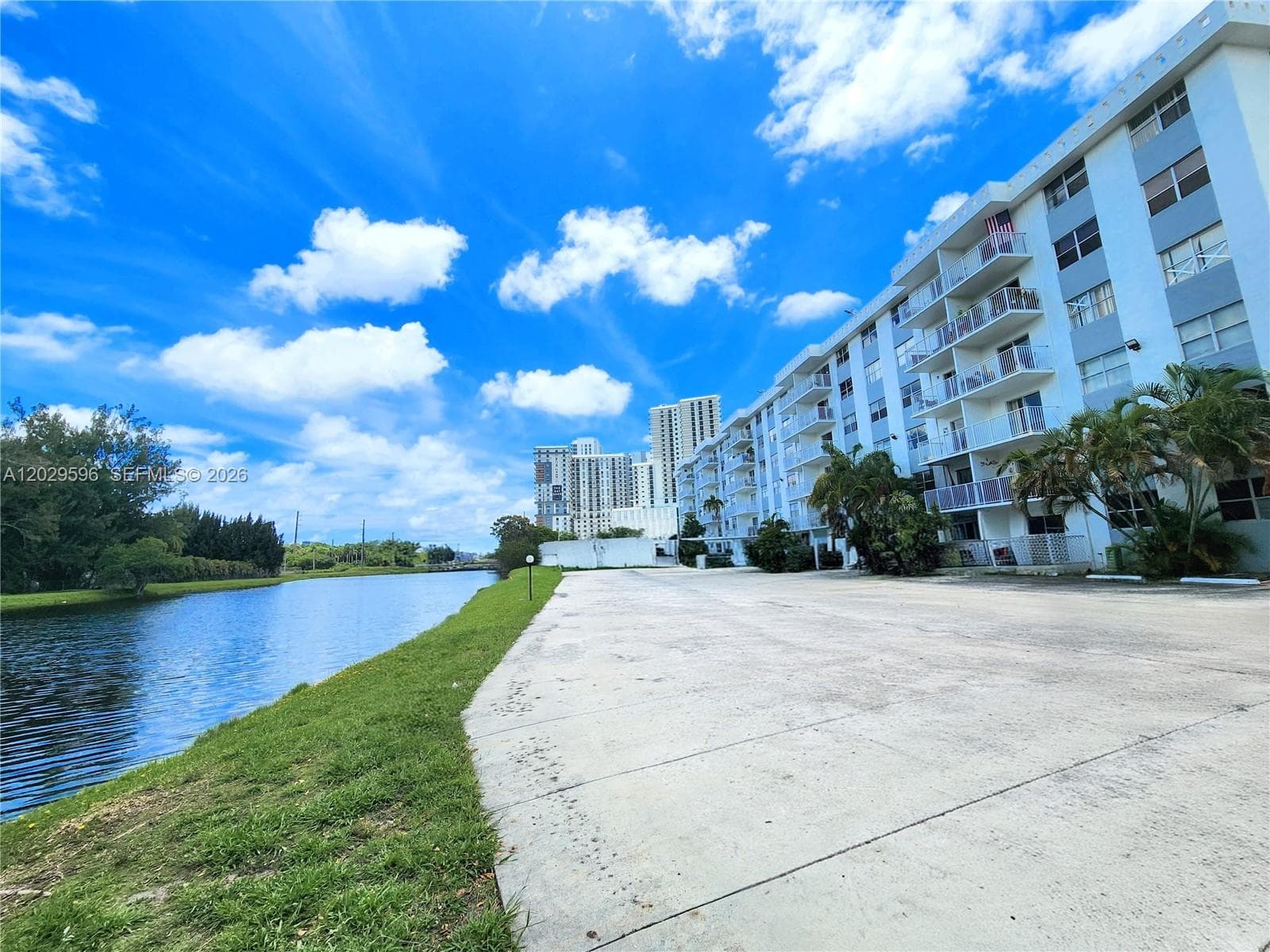 TALL TREES CONDO · #610 in North Miami Beach - Photo 24