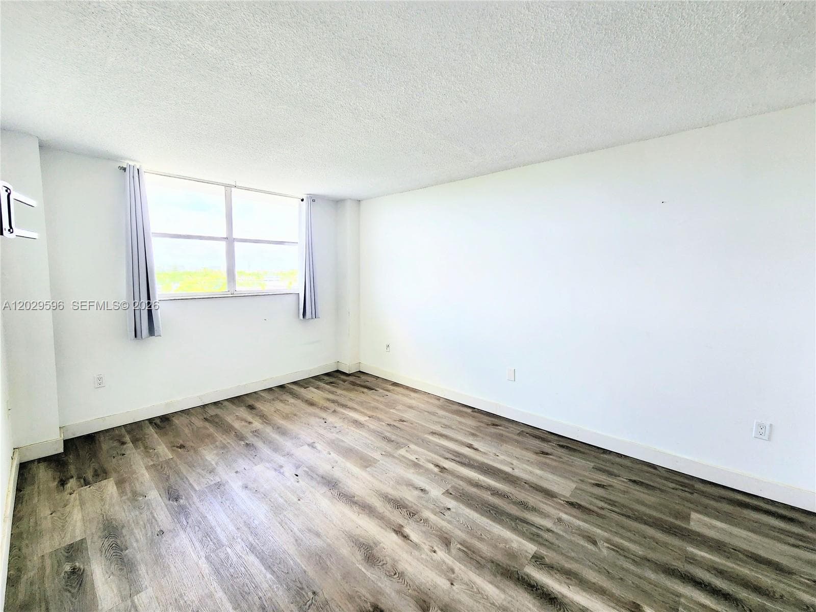 TALL TREES CONDO · #610 in North Miami Beach - Photo 11