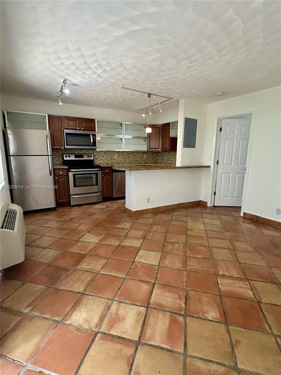 PROGRESSO · #2 in Fort Lauderdale - Photo 5