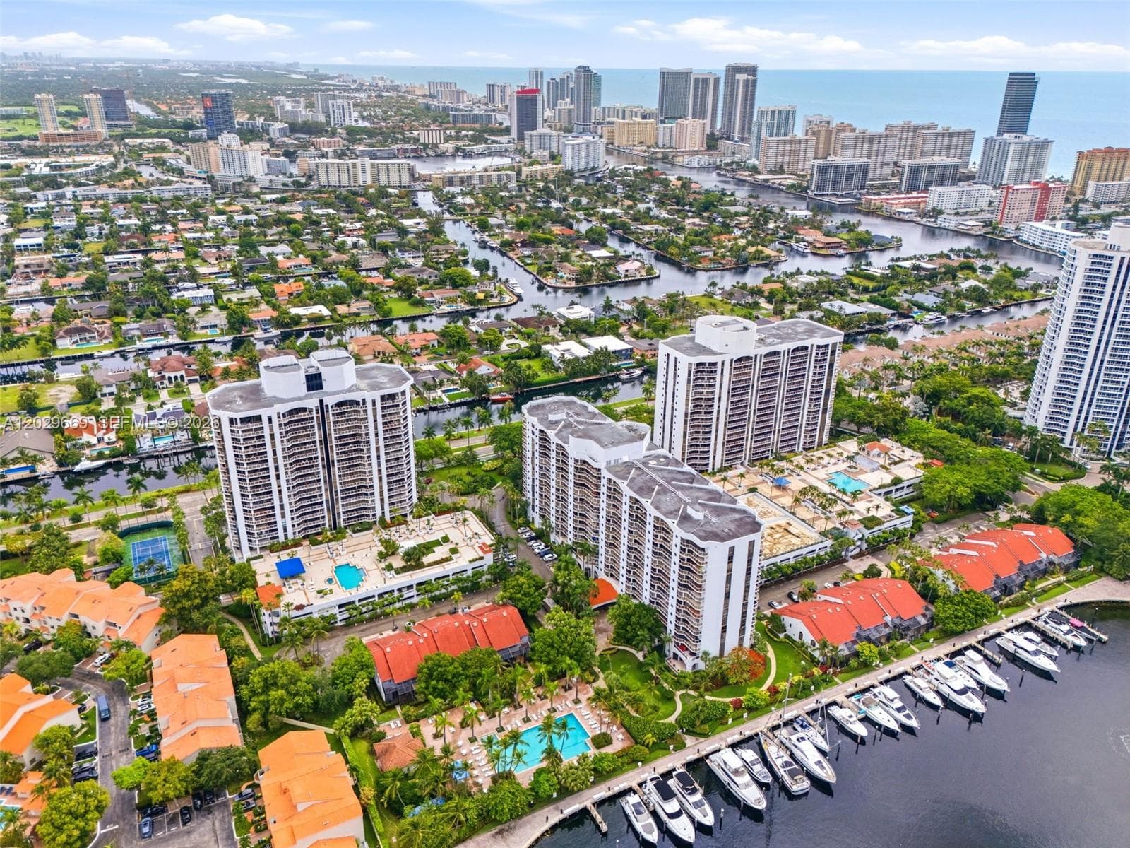 PORTSVIEW @ THE WATERWAYS · #1115 in Aventura - Photo 2