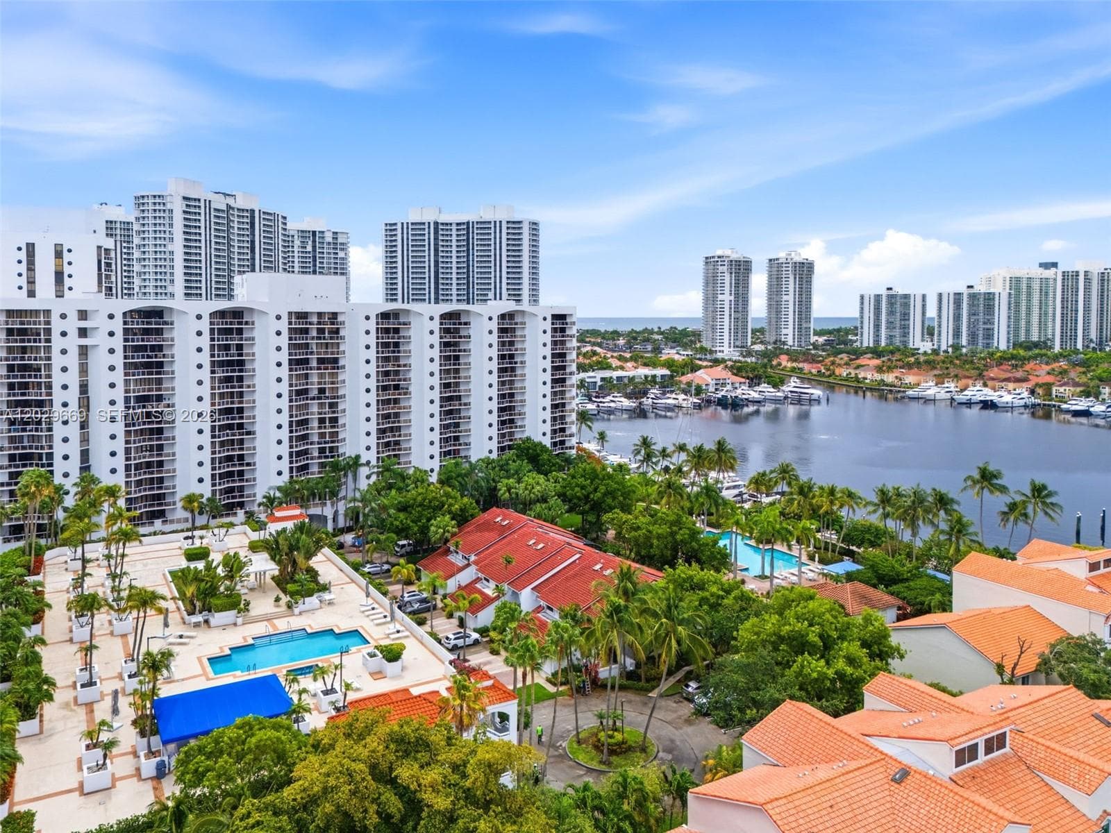 PORTSVIEW @ THE WATERWAYS · #1115 in Aventura - Photo 34