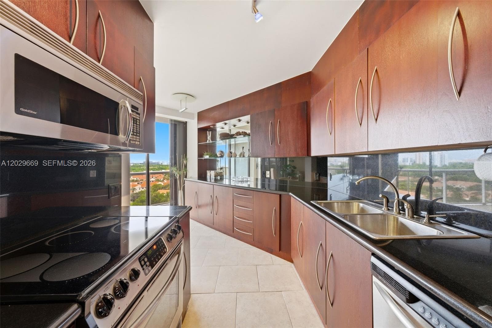 PORTSVIEW @ THE WATERWAYS · #1115 in Aventura - Photo 10
