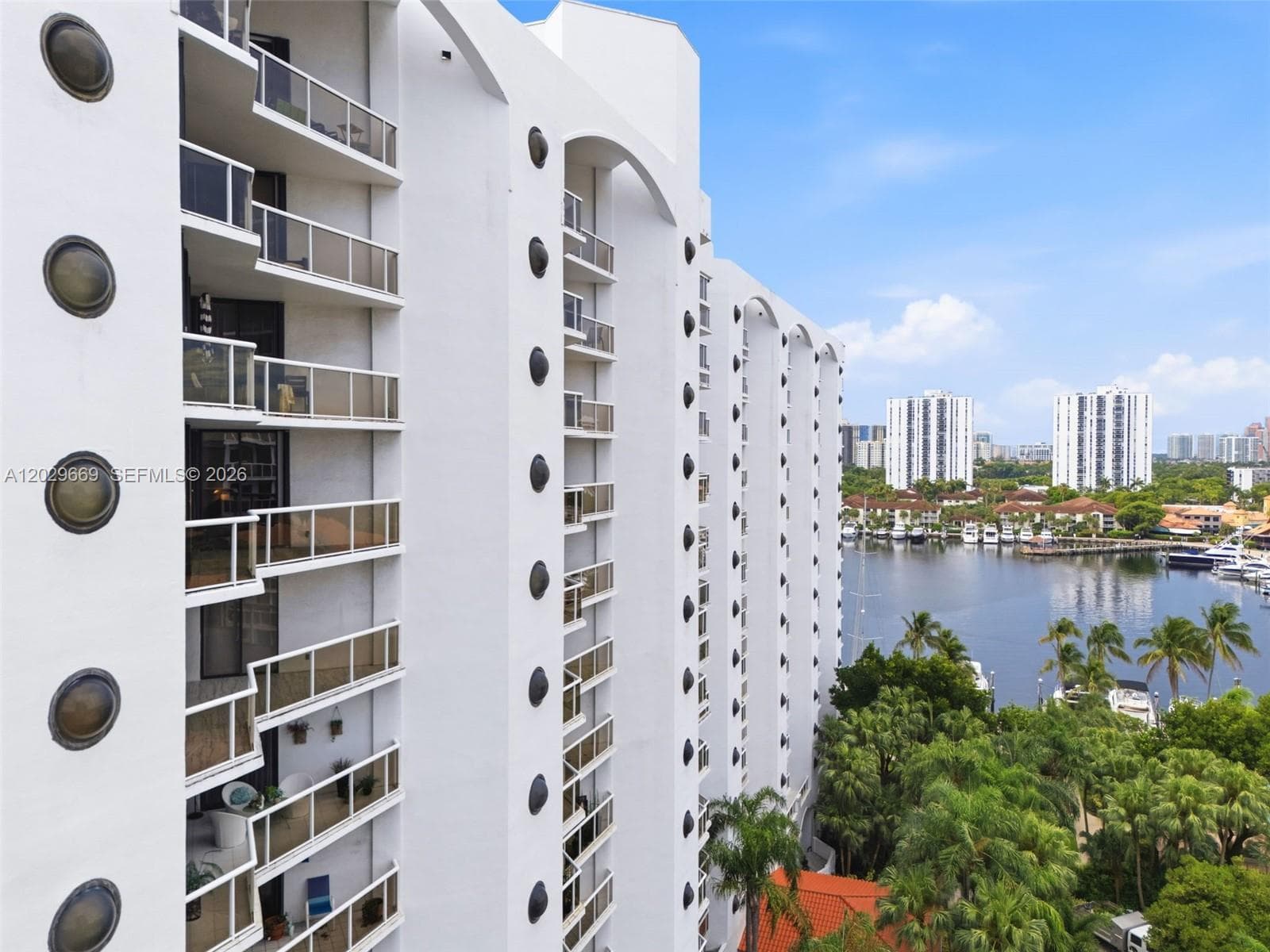 PORTSVIEW @ THE WATERWAYS · #1115 in Aventura - Photo 33