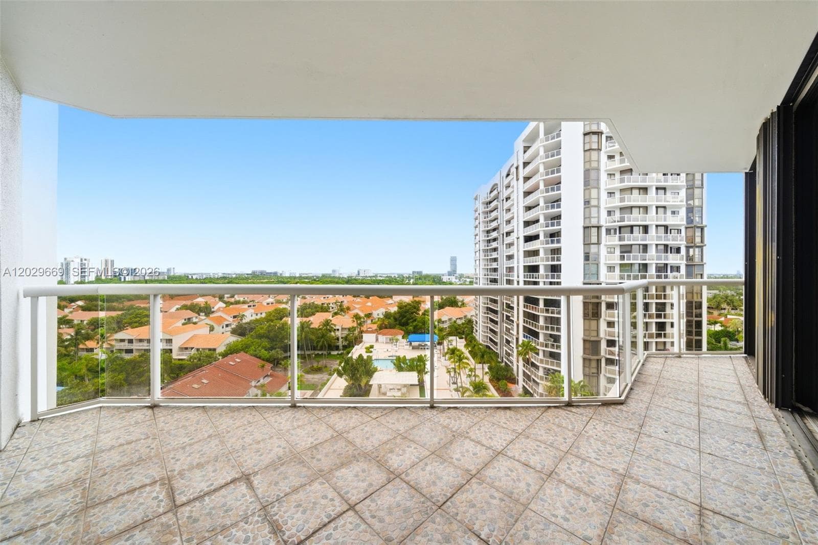 PORTSVIEW @ THE WATERWAYS · #1115 in Aventura - Photo 14
