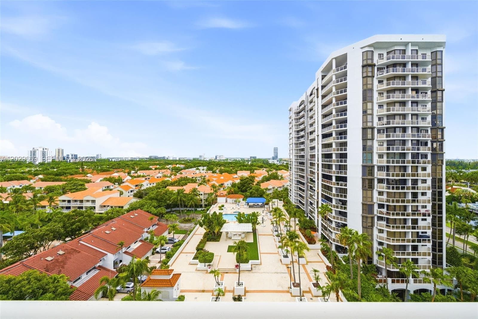 PORTSVIEW @ THE WATERWAYS · #1115 in Aventura - Photo 15