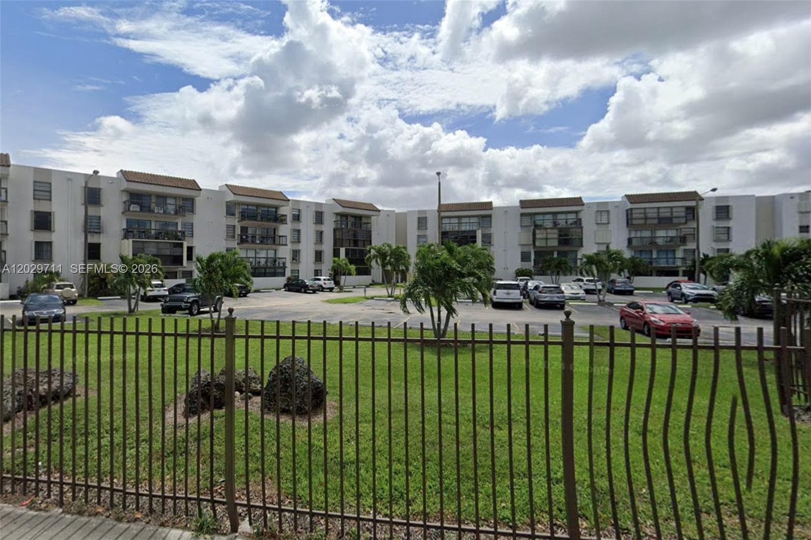 PENINSULA AT INTL GARDENS · #101-2 in Miami - Photo 1