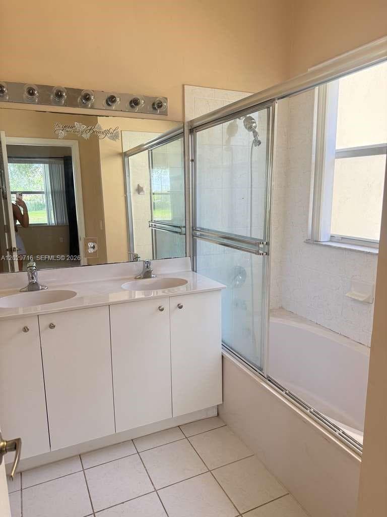3766 NE 9th Ct #3766 photo 10
