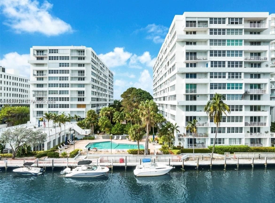 EAST POINT TOWERS CONDO · #1222 in Fort Lauderdale - Photo 32