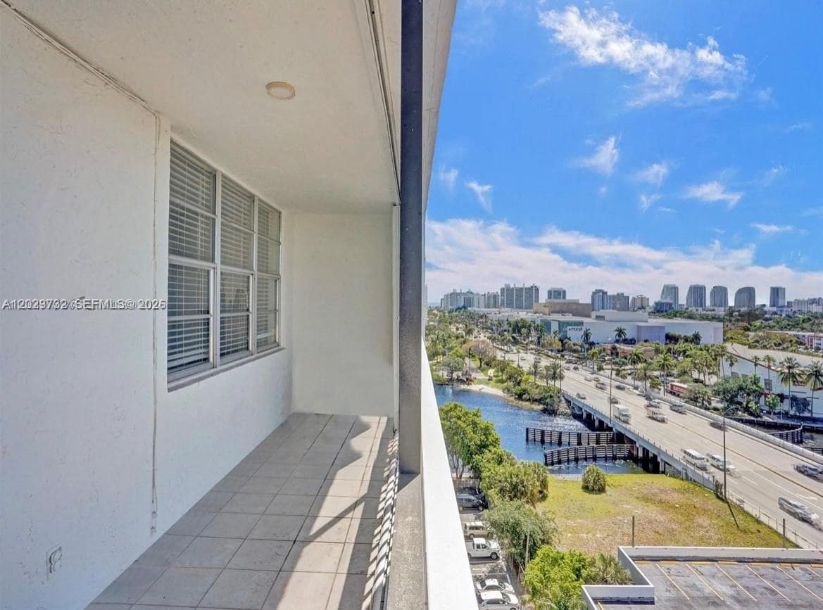 EAST POINT TOWERS CONDO · #1222 in Fort Lauderdale - Photo 28