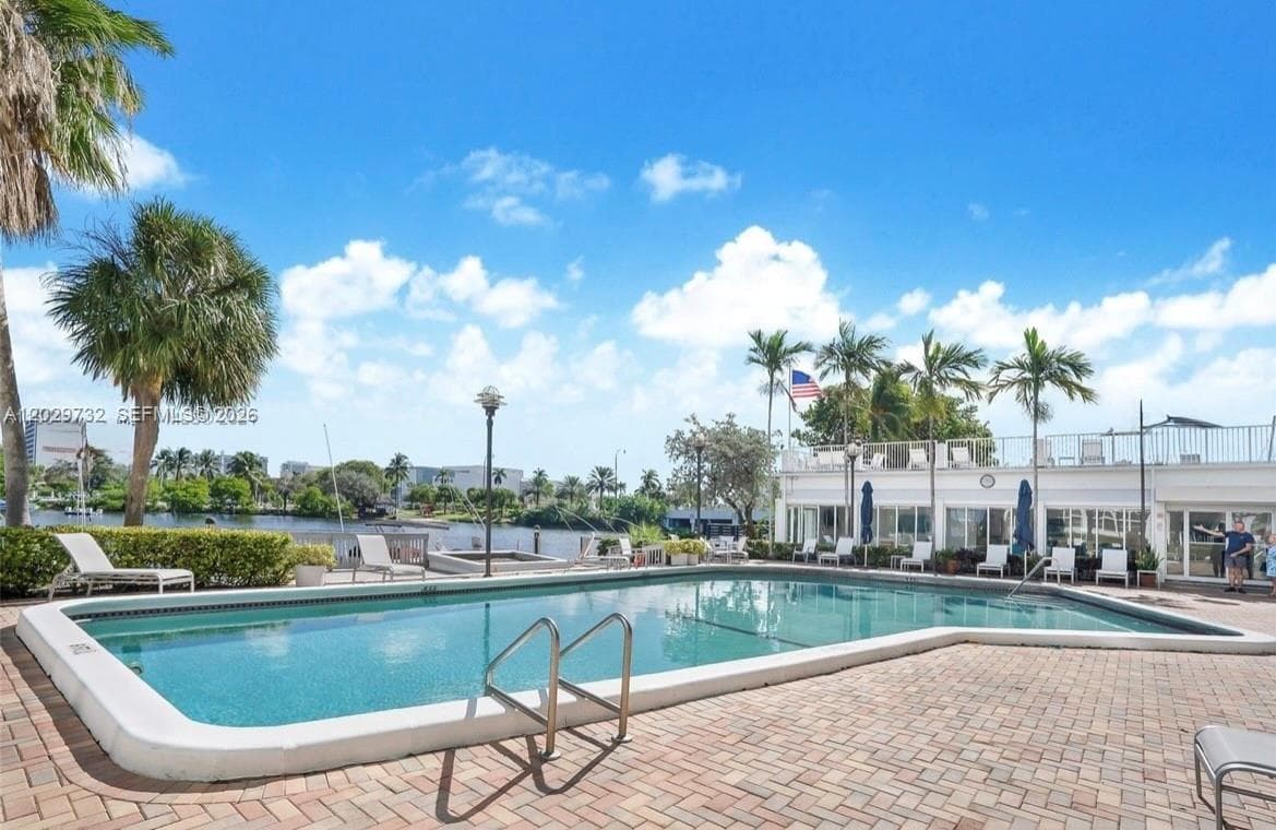 EAST POINT TOWERS CONDO · #1222 in Fort Lauderdale - Photo 33