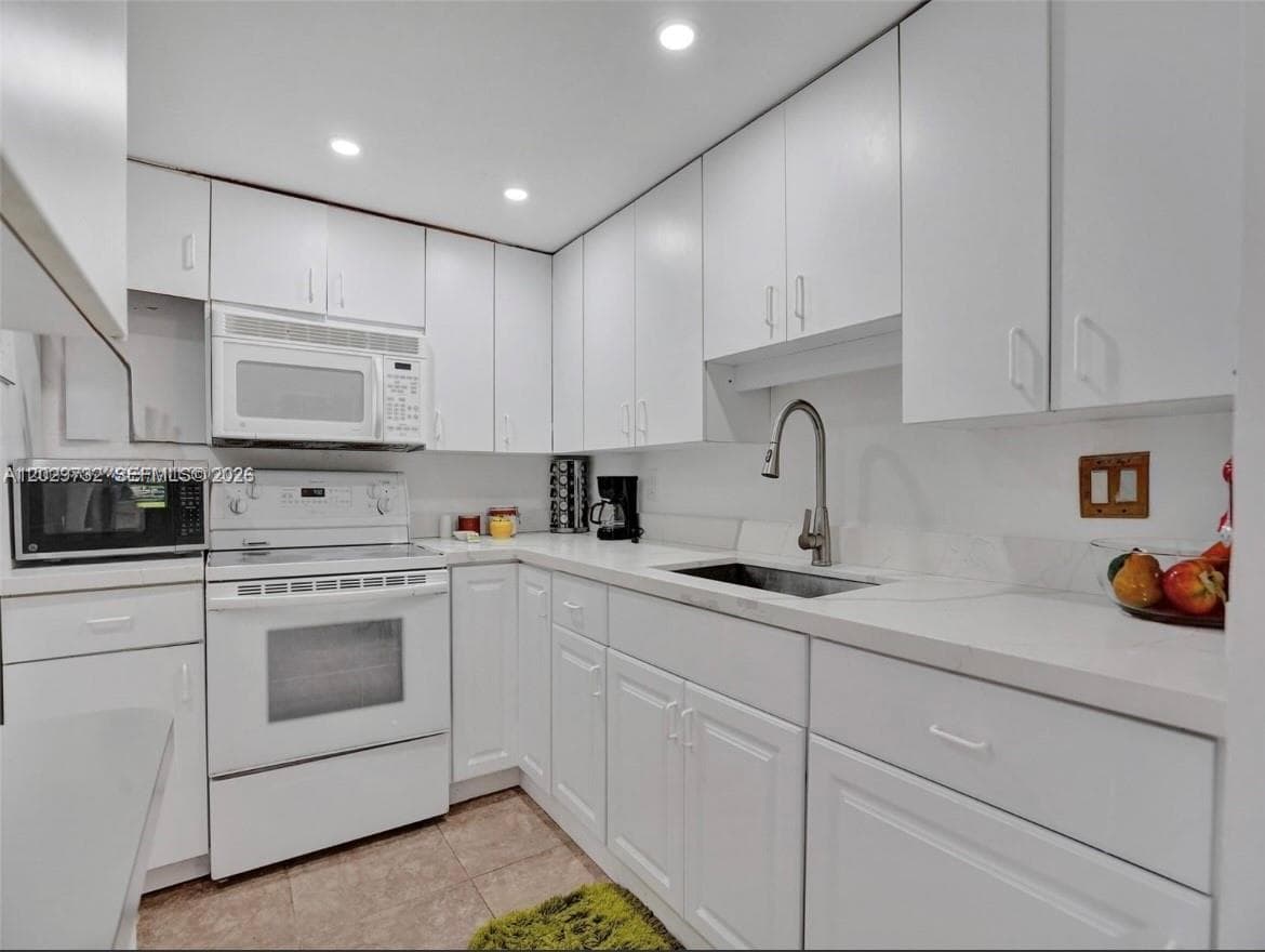 EAST POINT TOWERS CONDO · #1222 in Fort Lauderdale - Photo 15