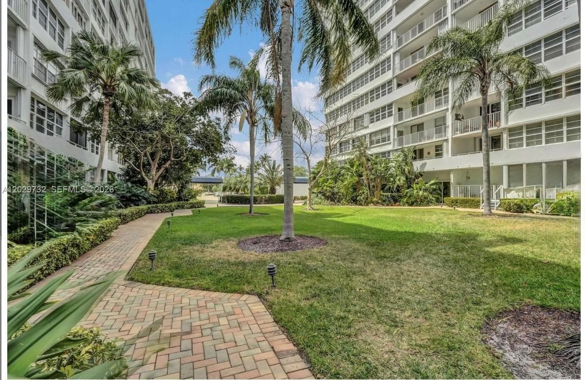EAST POINT TOWERS CONDO · #1222 in Fort Lauderdale - Photo 29